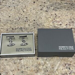 Kenneth Cole Reaction Shiny Silver Cufflinks